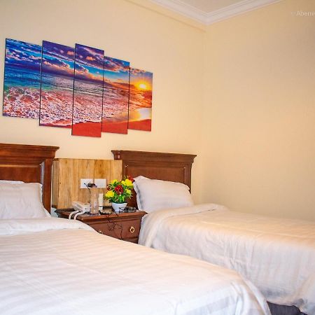 Choice Guest House 2 Addis Abeba Esterno foto