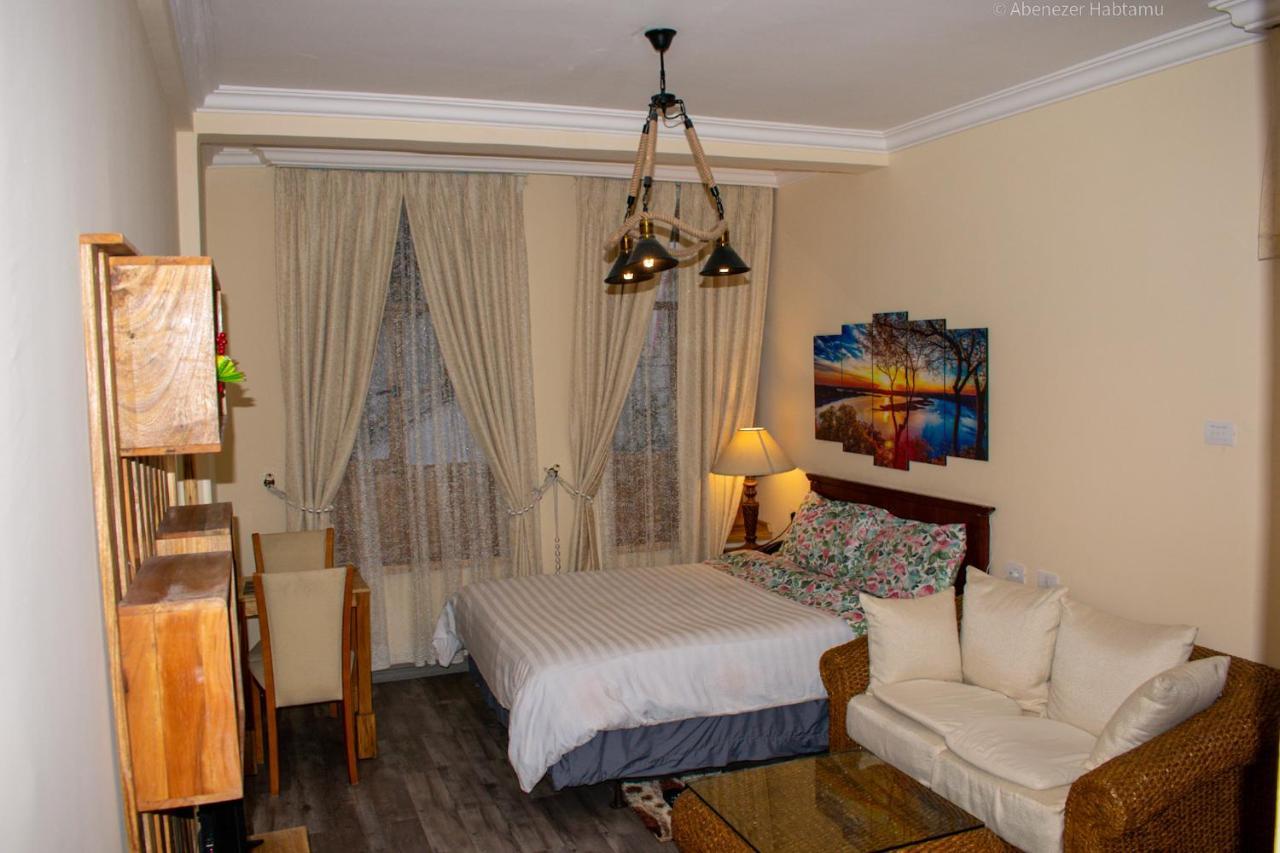 Choice Guest House 2 Addis Abeba Esterno foto