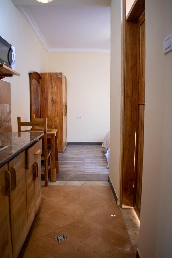 Choice Guest House 2 Addis Abeba Esterno foto