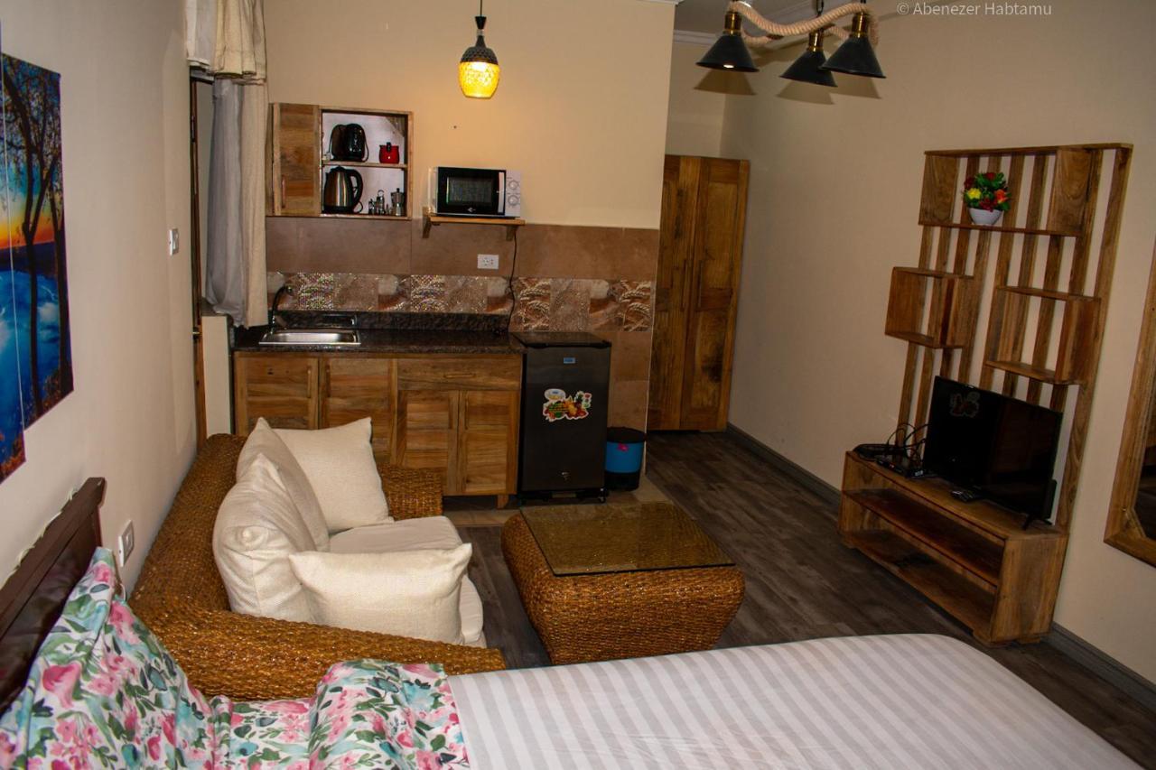 Choice Guest House 2 Addis Abeba Esterno foto