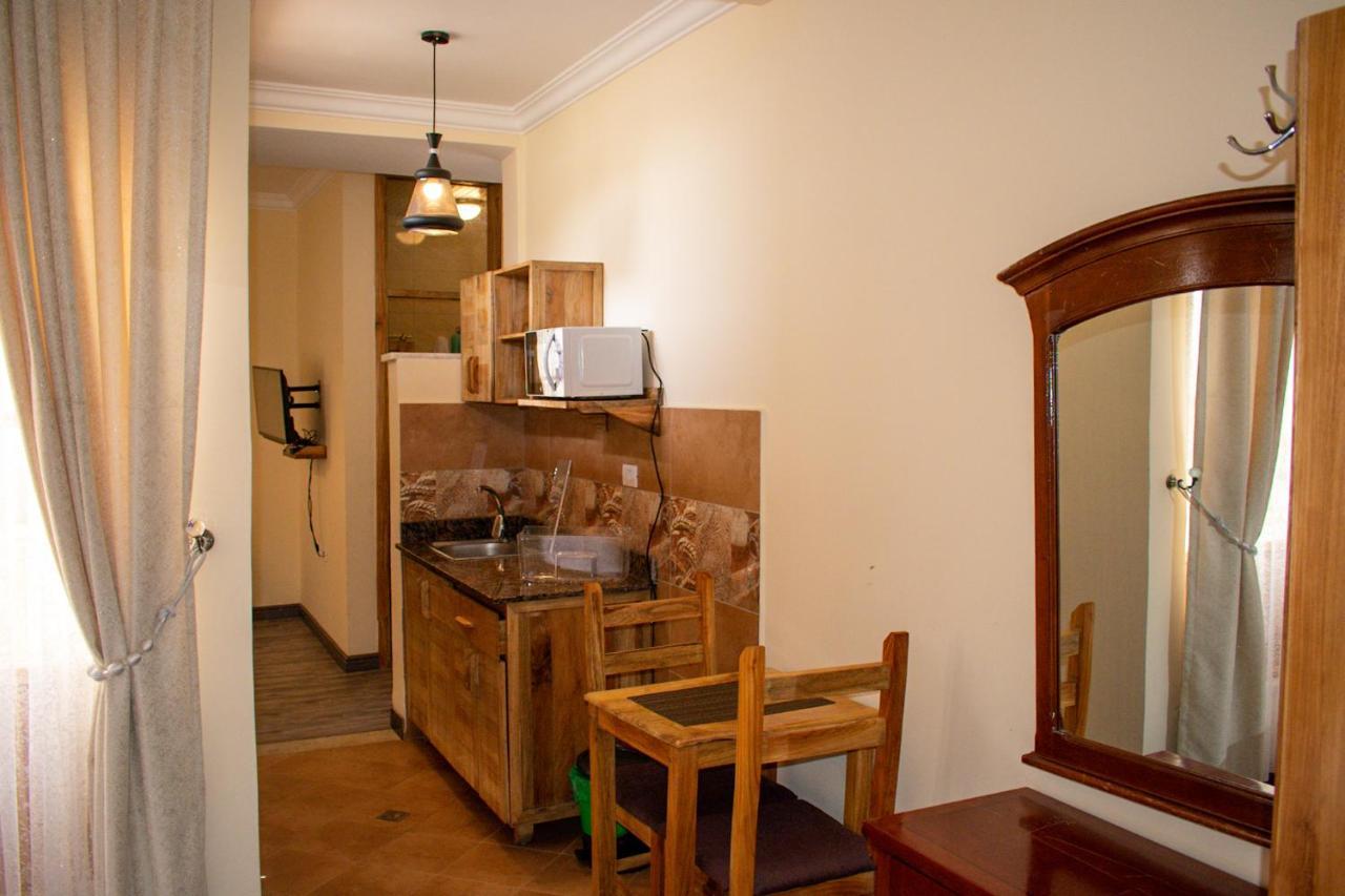 Choice Guest House 2 Addis Abeba Esterno foto