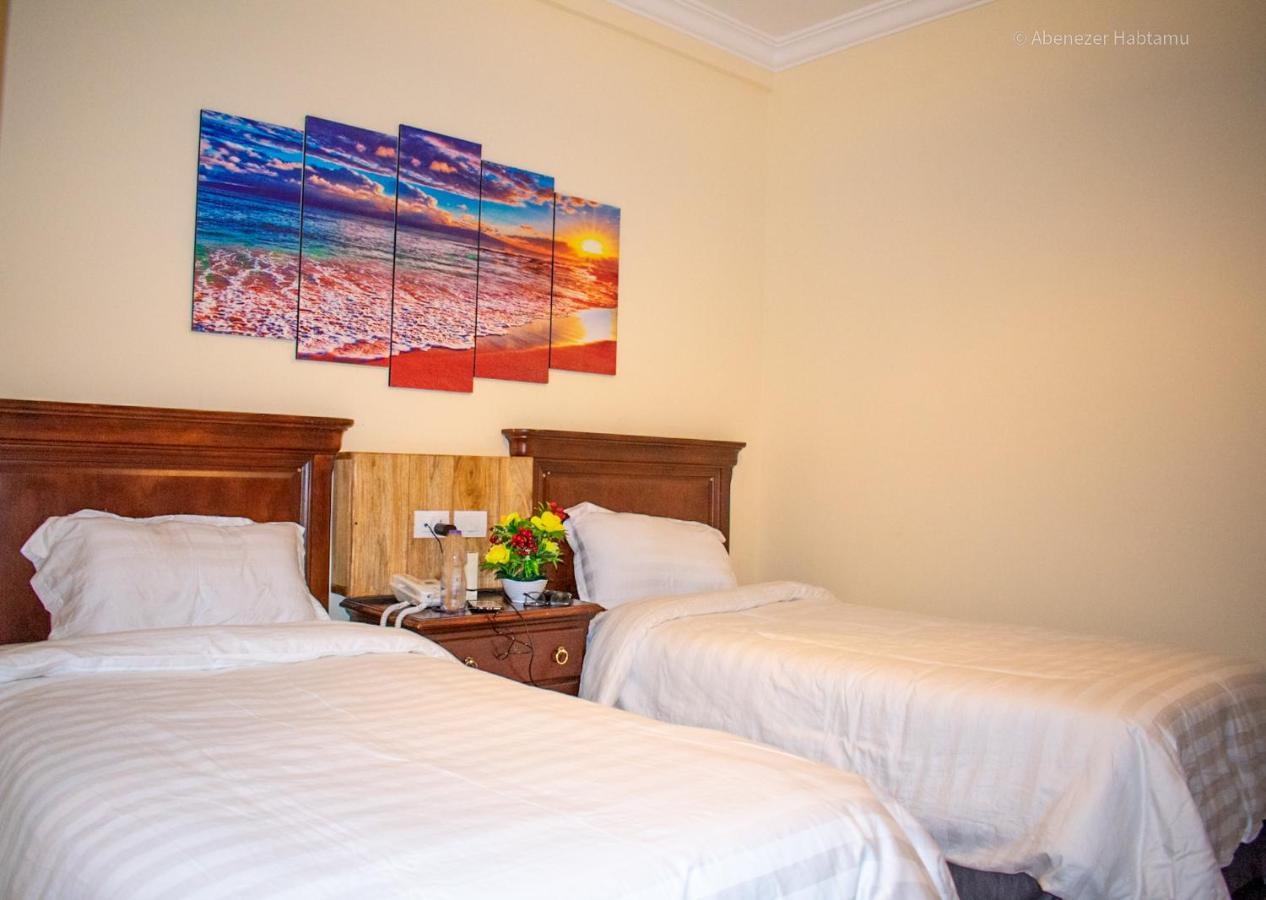 Choice Guest House 2 Addis Abeba Esterno foto