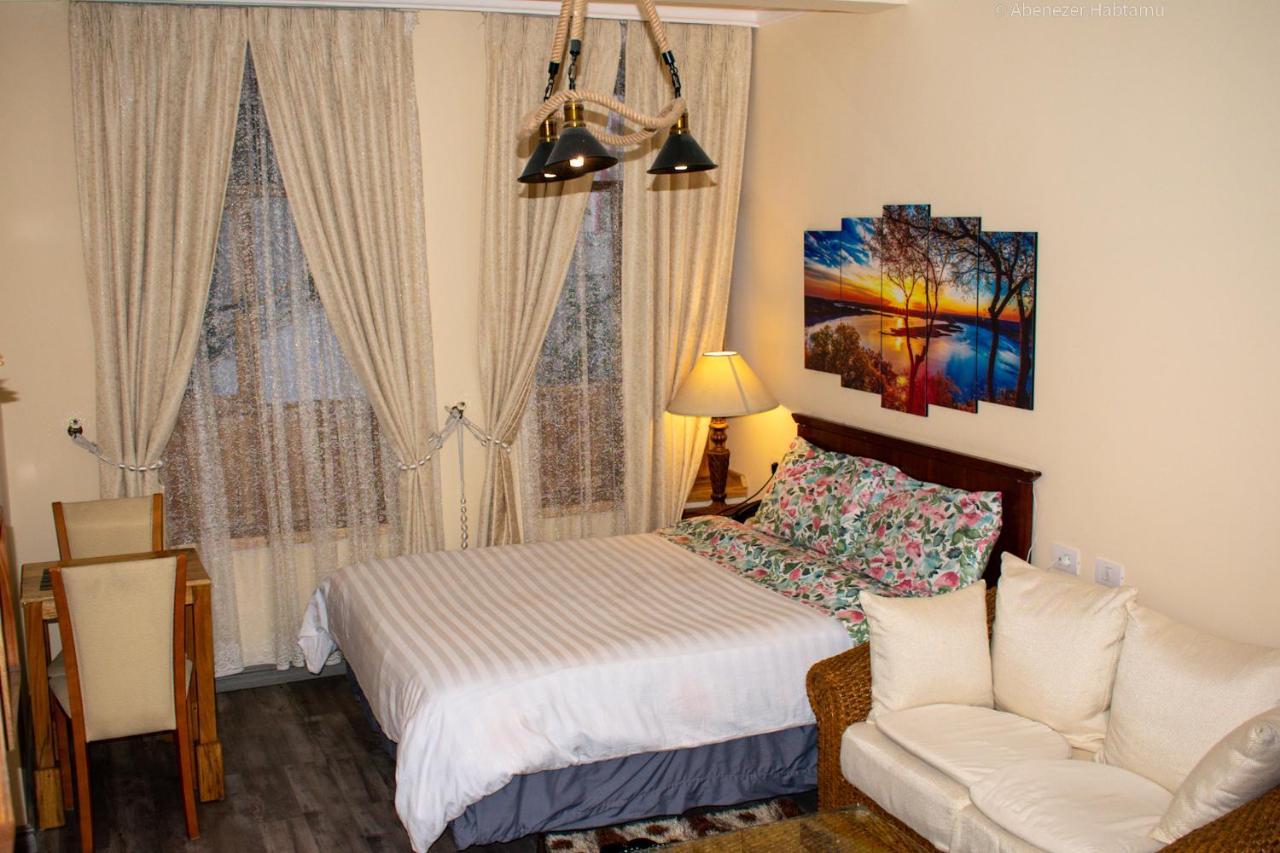 Choice Guest House 2 Addis Abeba Esterno foto